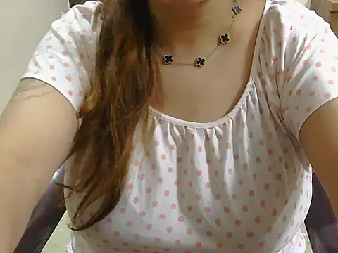 Snapshot of spicy_Zara chatting on 6, 6, 2026 spicy Zara online show from 6, 6, 2026