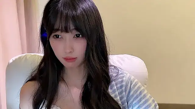 Snapshot of xiaooyee chatting on 9, 4, 2026 xiaooyee online show from 9, 4, 2026