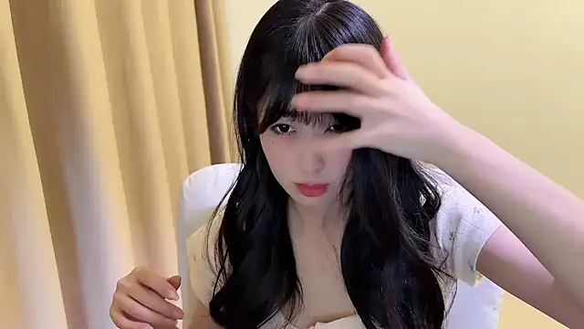 Snapshot of xiaooyee chatting on 15, 4, 2026 xiaooyee online show from 15, 4, 2026