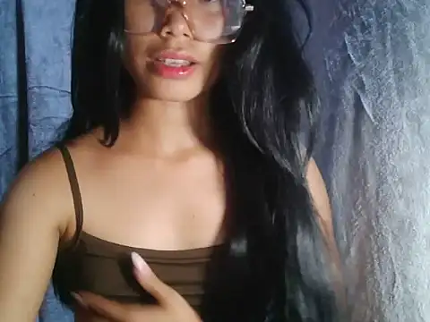 Snapshot of SweetFuntastic18 chatting on 10, 4, 2026 SweetFuntastic18 online show from 10, 4, 2026
