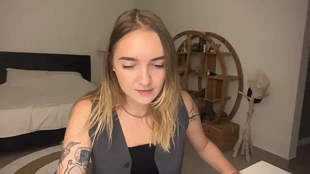 Snapshot of RoxyWet chatting on 30, 3, 2026 RoxyWet online show from 30, 3, 2026