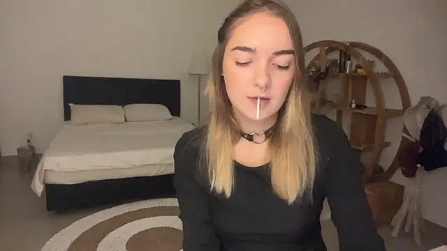Snapshot of RoxyWet chatting on 31, 3, 2026 RoxyWet online show from 31, 3, 2026