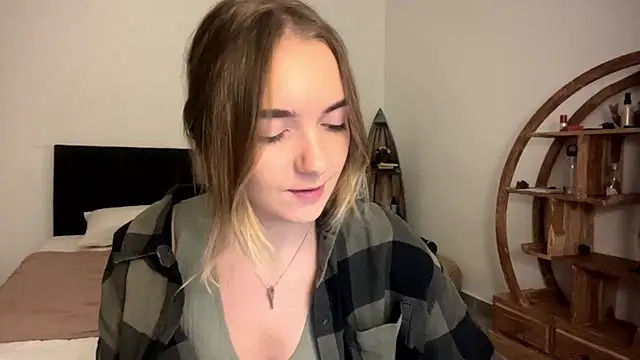 Snapshot of RoxyWet chatting on 20, 4, 2026 RoxyWet online show from 20, 4, 2026