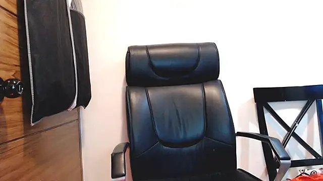 Snapshot of horsemeatcock_ellison chatting on 14, 4, 2026 horsemeatcock ellison online show from 14, 4, 2026