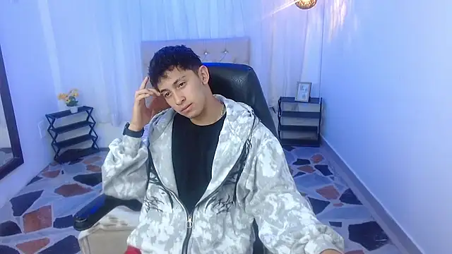Snapshot of Kei_23 chatting on 10, 4, 2026 Kei 23 online show from 10, 4, 2026