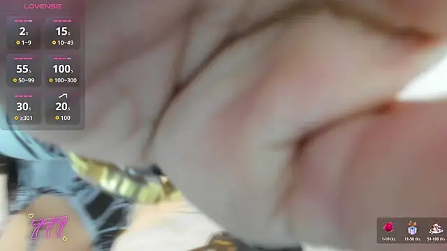 Snapshot of Abril_Fox__ chatting on 28, 3, 2026 Abril Fox online show from 28, 3, 2026