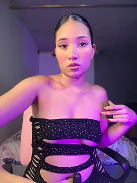 Snapshot of iamkyliewest chatting on 3, 4, 2026 iamkyliewest online show from 3, 4, 2026