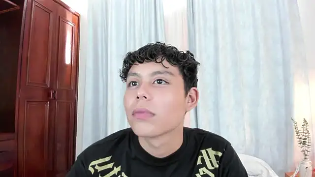 Snapshot of chico_medusa chatting on 27, 4, 2026 chico medusa online show from 27, 4, 2026