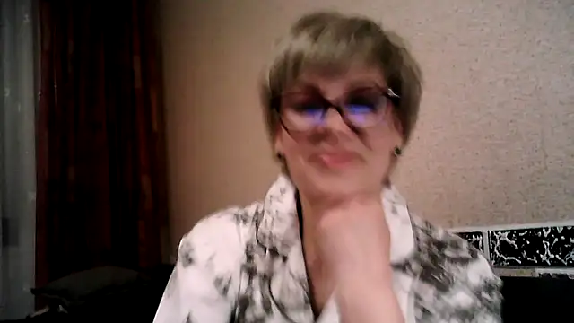 Snapshot of TatkaYang chatting on 1, 4, 2026 TatkaYang online show from 1, 4, 2026