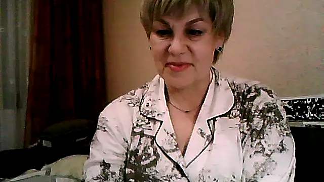 Snapshot of TatkaYang chatting on 2, 4, 2026 TatkaYang online show from 2, 4, 2026