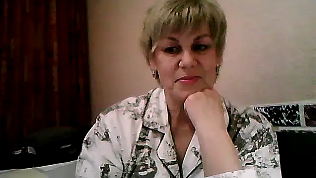 Snapshot of TatkaYang chatting on 4, 4, 2026 TatkaYang online show from 4, 4, 2026