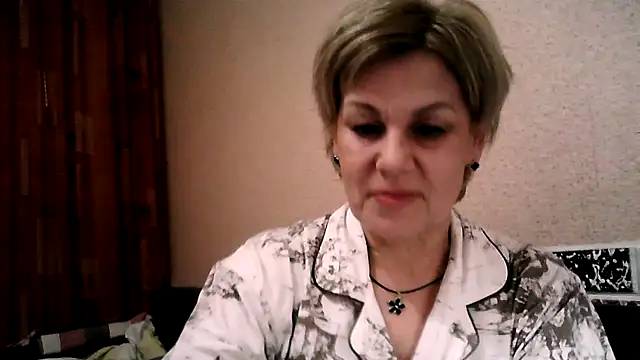 Snapshot of TatkaYang chatting on 15, 4, 2026 TatkaYang online show from 15, 4, 2026
