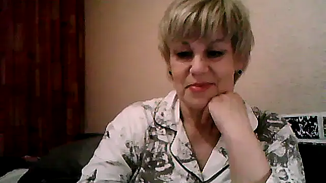 Snapshot of TatkaYang chatting on 17, 4, 2026 TatkaYang online show from 17, 4, 2026