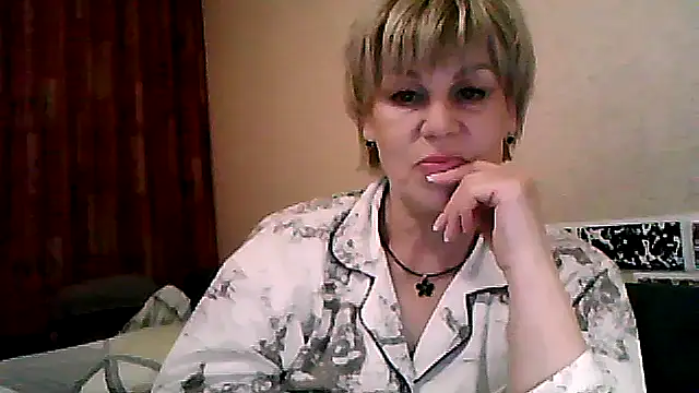 Snapshot of TatkaYang chatting on 8, 5, 2026 TatkaYang online show from 8, 5, 2026