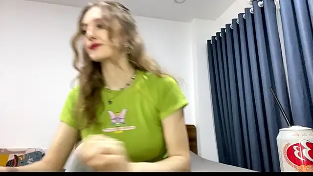 Snapshot of JanesSpace chatting on 10, 4, 2026 JanesSpace online show from 10, 4, 2026