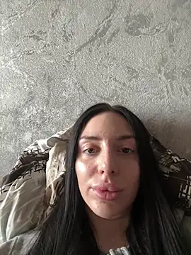 Snapshot of MishellKins chatting on 2, 4, 2026 MishellKins online show from 2, 4, 2026