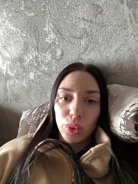 Snapshot of MishellKins chatting on 17, 4, 2026 MishellKins online show from 17, 4, 2026