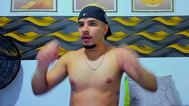 Snapshot of Leon_Hotx chatting on 17, 3, 2026 Leon Hotx online show from 17, 3, 2026