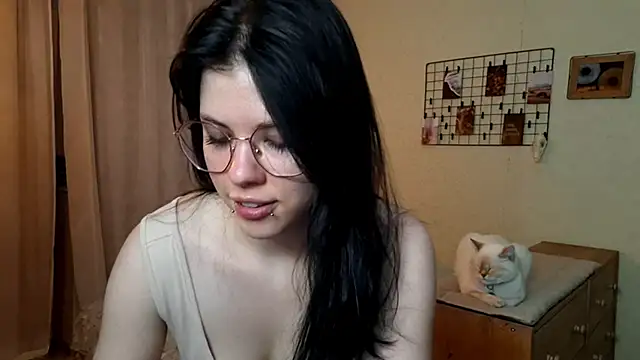 Snapshot of MiaTemptress chatting on 15, 4, 2026 MiaTemptress online show from 15, 4, 2026