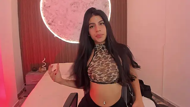 Snapshot of AlanahStewart chatting on 14, 4, 2026 AlanahStewart online show from 14, 4, 2026