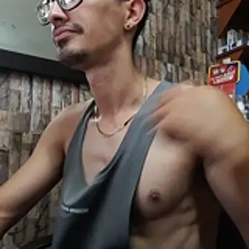 Snapshot of jhosuamoore chatting on 5, 4, 2026 jhosuamoore online show from 5, 4, 2026