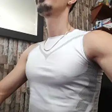 Snapshot of jhosuamoore chatting on 19, 4, 2026 jhosuamoore online show from 19, 4, 2026