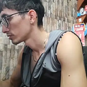 Snapshot of jhosuamoore chatting on 28, 4, 2026 jhosuamoore online show from 28, 4, 2026