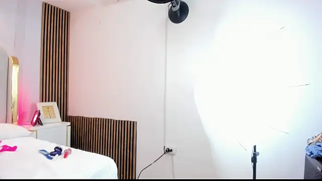 Snapshot of cintya_evans chatting on 28, 3, 2026 cintya evans online show from 28, 3, 2026