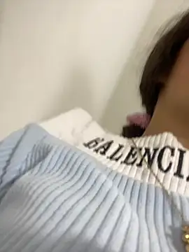 Snapshot of LINDA_EF chatting on 6, 4, 2026 LINDA EF online show from 6, 4, 2026