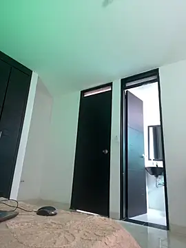 Snapshot of LINDA_EF chatting on 14, 4, 2026 LINDA EF online show from 14, 4, 2026