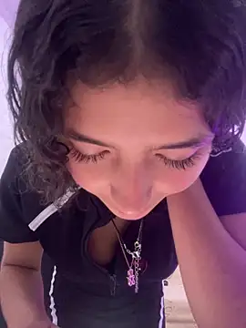 Snapshot of LINDA_EF chatting on 25, 4, 2026 LINDA EF online show from 25, 4, 2026