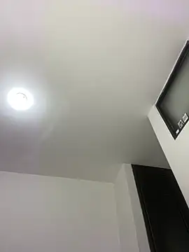 Snapshot of LINDA_EF chatting on 27, 4, 2026 LINDA EF online show from 27, 4, 2026