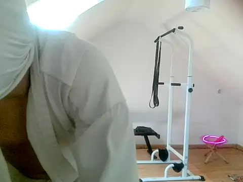 Snapshot of NinjaLaser chatting on 20, 4, 2026 NinjaLaser online show from 20, 4, 2026