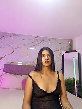 Snapshot of FiorellaLan chatting on 11, 4, 2026 FiorellaLan online show from 11, 4, 2026