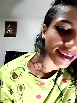 Snapshot of KattyBerryX chatting on 6, 4, 2026 KattyBerryX online show from 6, 4, 2026