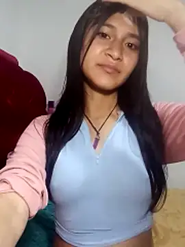 Snapshot of KarolaMendez chatting on 21, 4, 2026 KarolaMendez online show from 21, 4, 2026