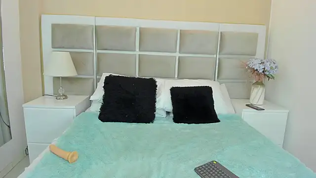 Snapshot of Amelie_Fabulous_ chatting on 26, 3, 2026 Amelie Fabulous online show from 26, 3, 2026