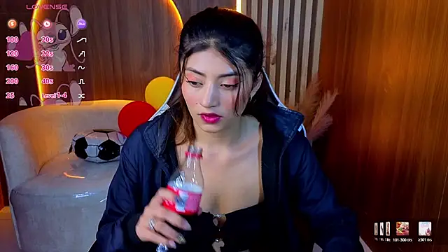 Lia queen tx online show from 12, 7, 2026