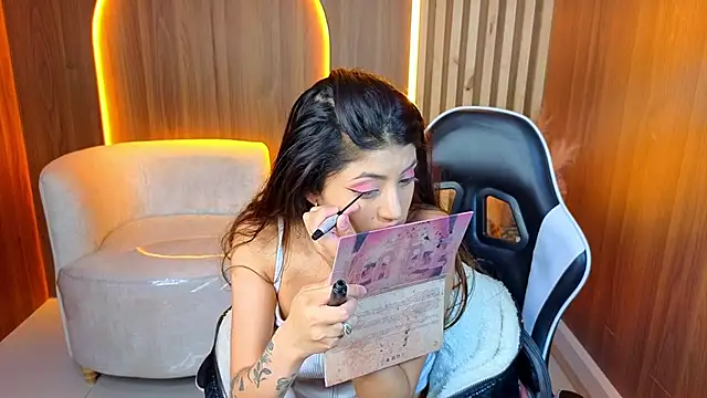 Lia queen tx online show from 26, 7, 2026