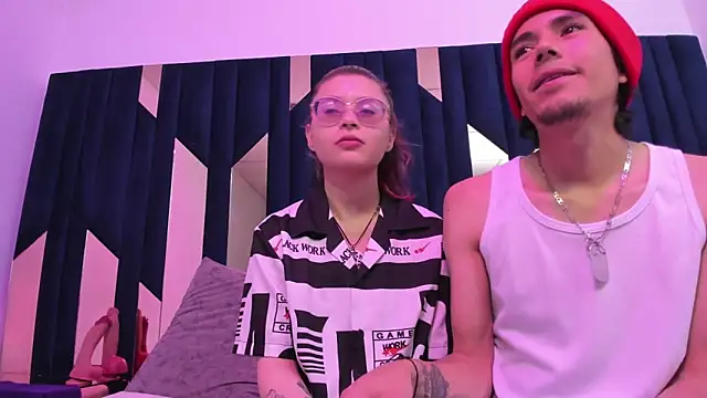 Snapshot of KikyoAndDrey chatting on 23, 3, 2026 KikyoAndDrey online show from 23, 3, 2026