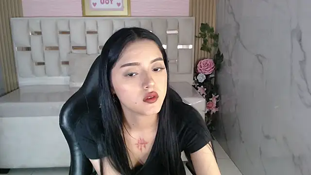 Snapshot of veronicaa_s chatting on 16, 4, 2026 veronicaa s online show from 16, 4, 2026