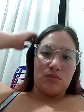 Snapshot of Brittany_G chatting on 5, 4, 2026 Brittany G online show from 5, 4, 2026