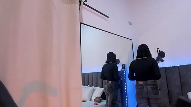 Snapshot of selena__smith1 chatting on 30, 3, 2026 selena smith1 online show from 30, 3, 2026