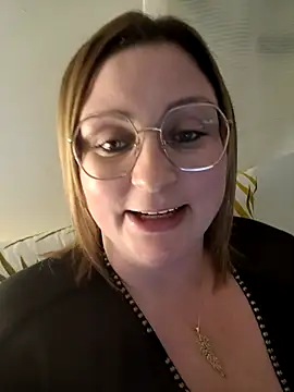 Snapshot of duotroublant chatting on 31, 3, 2026 duotroublant online show from 31, 3, 2026