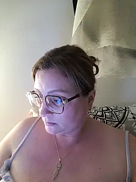 Snapshot of duotroublant chatting on 3, 6, 2026 duotroublant online show from 3, 6, 2026