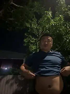 Snapshot of Cunzhangshibage02 chatting on 15, 4, 2026 Cunzhangshibage02 online show from 15, 4, 2026