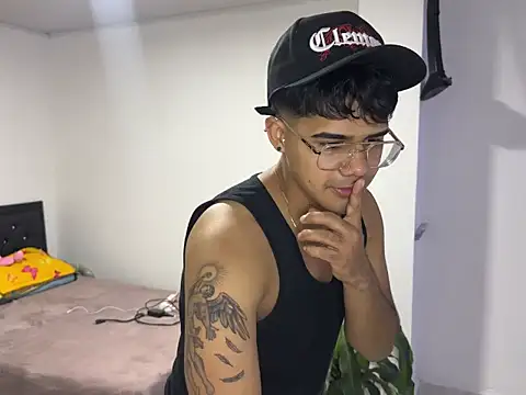 Snapshot of matiass_vegas chatting on 11, 4, 2026 matiass vegas online show from 11, 4, 2026