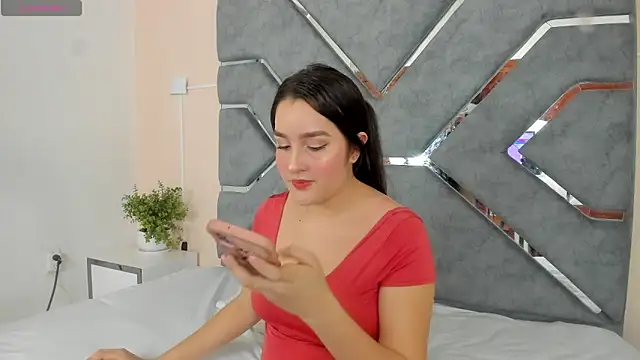 Snapshot of DanielaCruz-1 chatting on 21, 4, 2026 DanielaCruz-1 online show from 21, 4, 2026