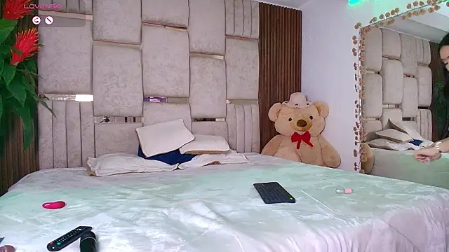 Snapshot of Zoe-_-din chatting on 18, 3, 2026 Zoe- -din online show from 18, 3, 2026