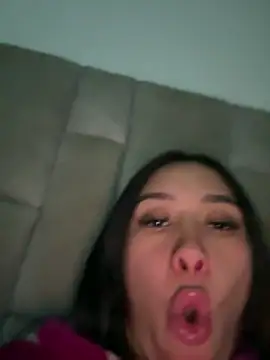 Snapshot of Zoe-_-din chatting on 13, 6, 2026 Zoe- -din online show from 13, 6, 2026
